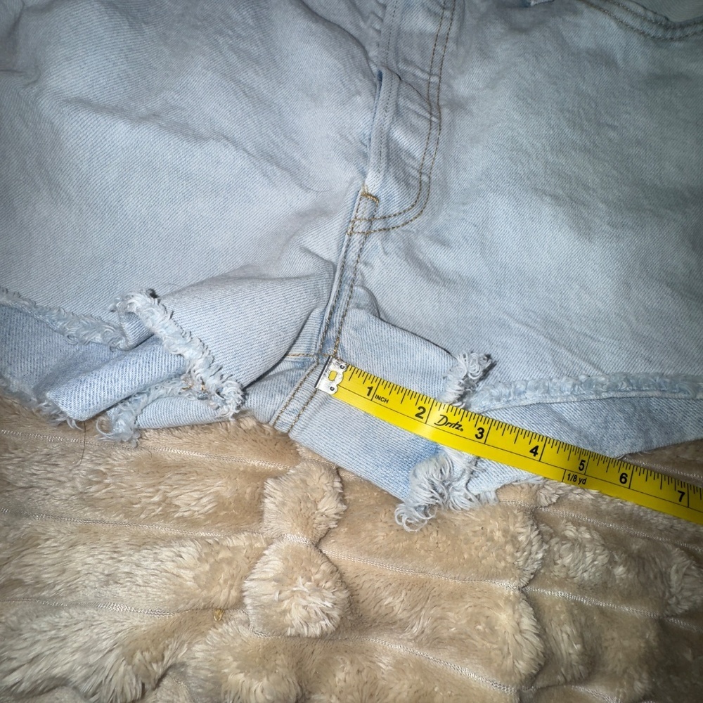 Levi’s 501 Jean Cut Off Jean Shorts With White Embroidered Sides Women 33 or 12‌ - Picture 10 of 10